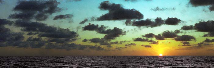 貿易風帯の夕陽